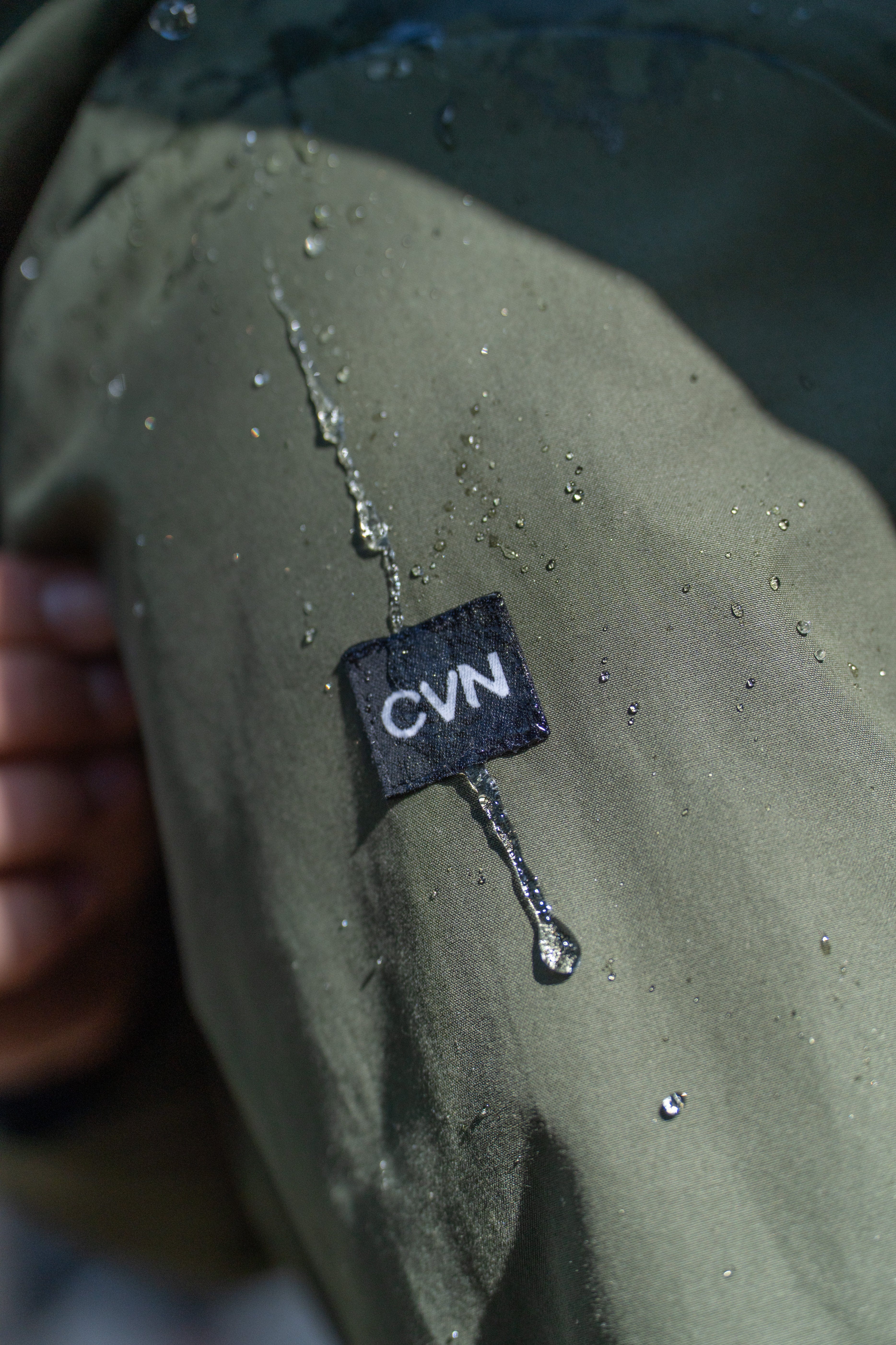 Waterproof Ventile Windbreaker 200 - Cevene